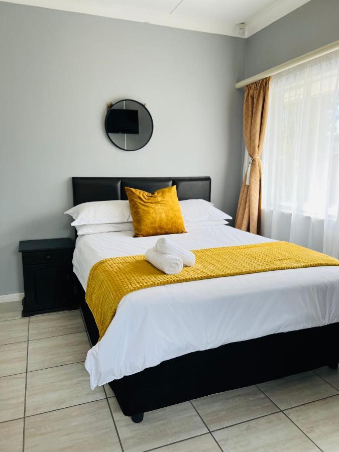 Jodwell Guesthouse East London Buitenkant foto