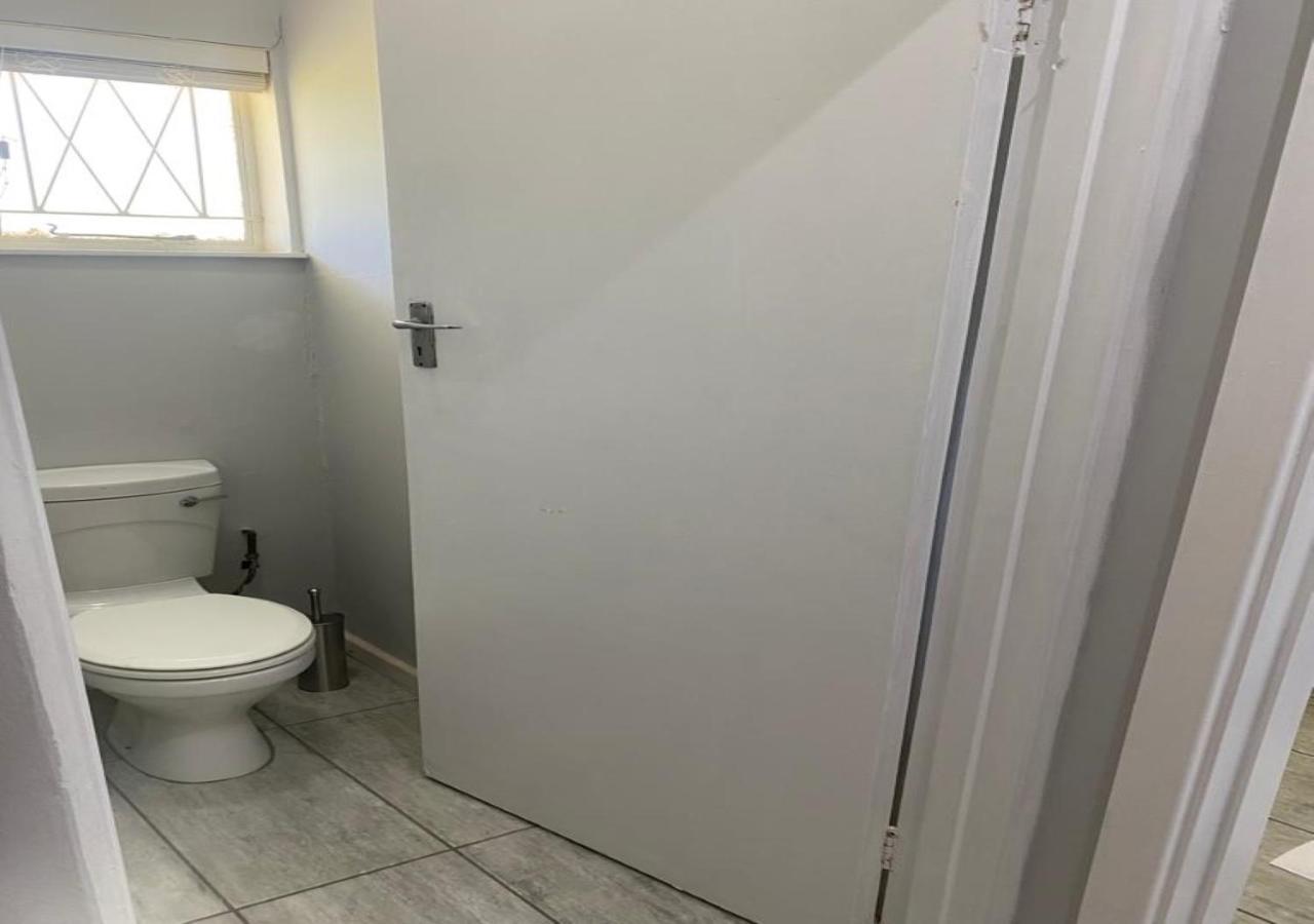 Jodwell Guesthouse East London Buitenkant foto