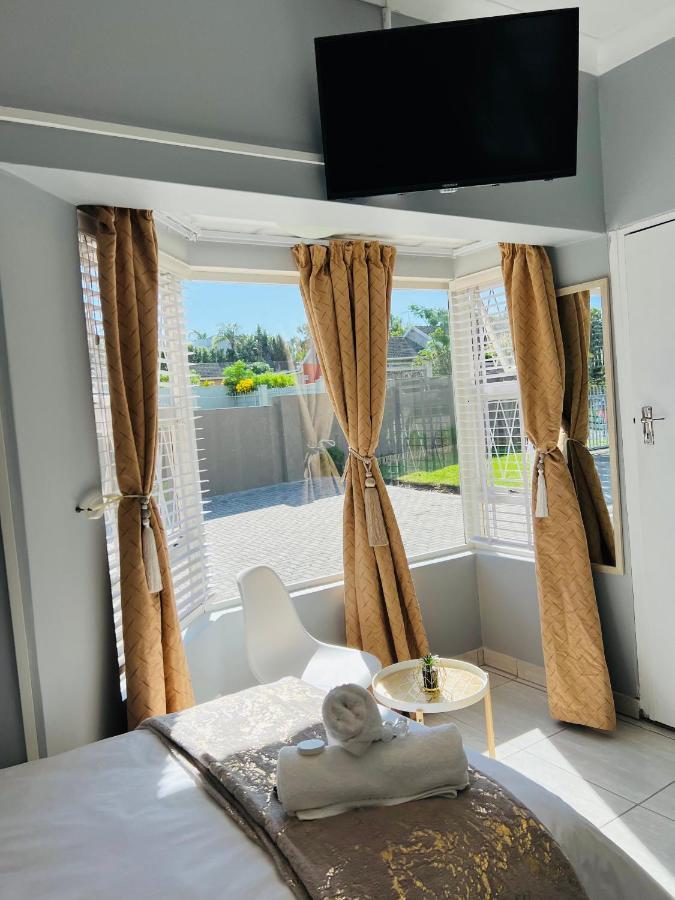 Jodwell Guesthouse East London Buitenkant foto