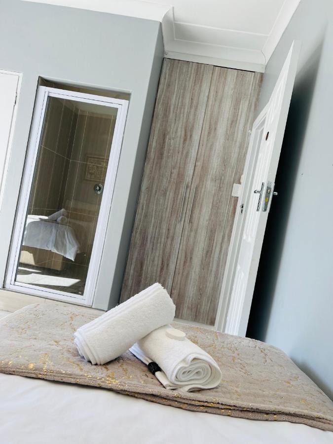 Jodwell Guesthouse East London Buitenkant foto