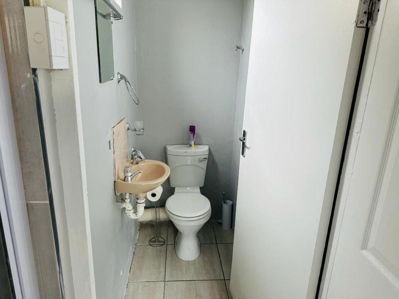Jodwell Guesthouse East London Buitenkant foto